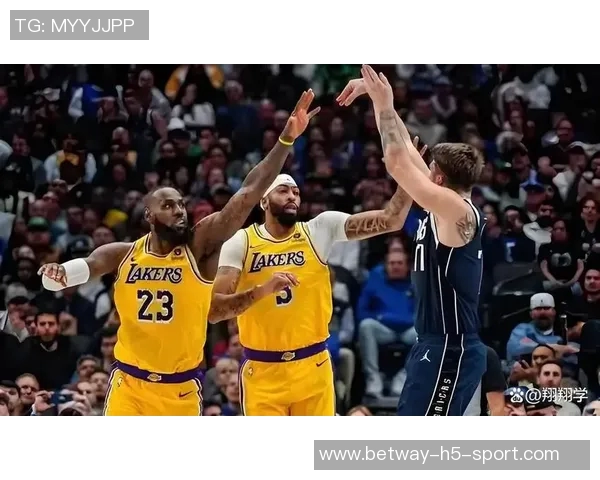 湖人球员12月三分命中率分析范德彪表现出色詹姆斯和卢卡相对低迷