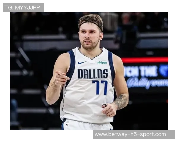 本月场均得分前四揭晓布朗领衔约基奇库里东契奇争辉